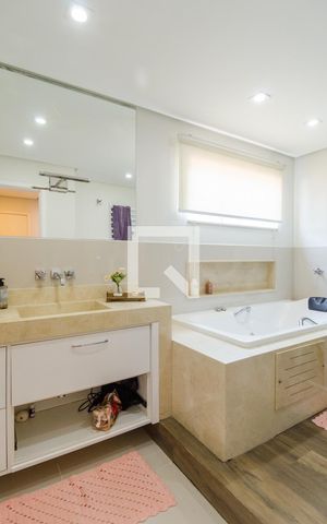 Casa à venda com 338m², 4 quartos e 5 vagas