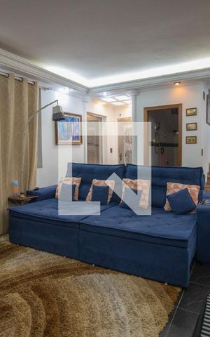 Casa à venda com 256m², 3 quartos e 3 vagas