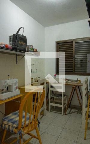 Casa à venda com 256m², 3 quartos e 3 vagas