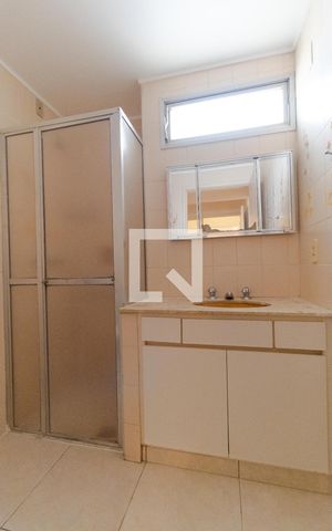 Apartamento à venda com 103m², 3 quartos e 1 vaga Apartamento à venda com 103m², 3 quartos e 1 vagaBanheiro