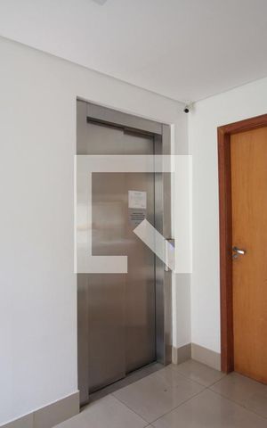 Apartamento para alugar com 32m², 1 quarto e sem vagaElevador