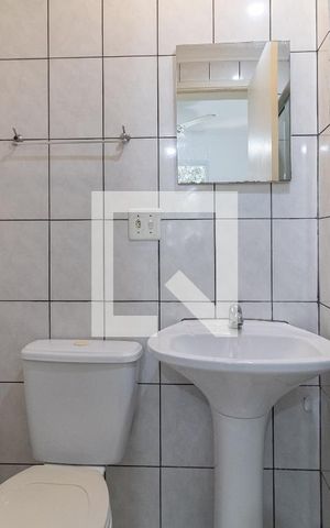 Apartamento à venda com 70m², 3 quartos e 1 vaga Apartamento à venda com 70m², 3 quartos e 1 vagaBanheiro da Suíte