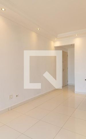 Apartamento à venda com 70m², 3 quartos e 1 vaga Apartamento à venda com 70m², 3 quartos e 1 vagaSala