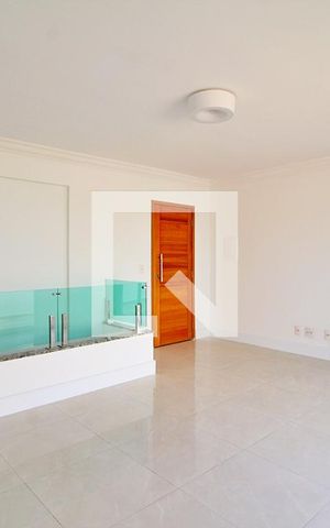 Apartamento para alugar com 163m², 3 quartos e 4 vagasCobertura