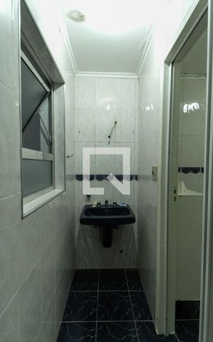 Casa à venda com 100m², 2 quartos e 2 vagas Casa à venda com 100m², 2 quartos e 2 vagasLavabo