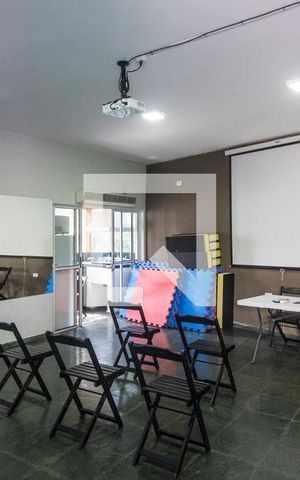 Casa de condomínio para alugar com 280m², 3 quartos e 2 vagasÁrea comum - Salão de festas