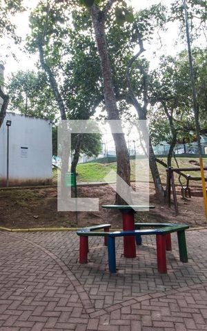 Casa de condomínio para alugar com 280m², 3 quartos e 2 vagasÁrea comum - Playground