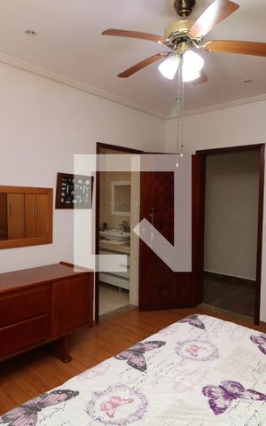Casa à venda com 150m², 3 quartos e 4 vagasSuite