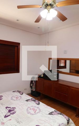 Casa à venda com 150m², 3 quartos e 4 vagasSuite