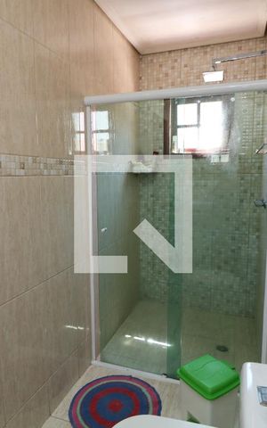 Casa à venda com 150m², 3 quartos e 4 vagasBanheiro da Suíte