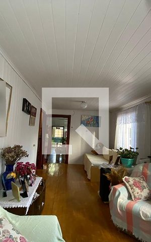 Casa à venda com 115m², 2 quartos e 2 vagasSala