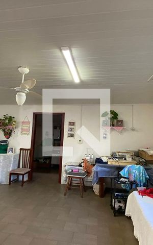Casa à venda com 115m², 2 quartos e 2 vagasGaragem