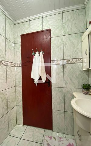 Casa à venda com 115m², 2 quartos e 2 vagasBanheiro