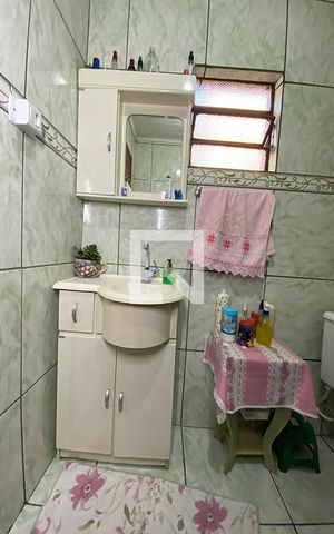 Casa à venda com 115m², 2 quartos e 2 vagasBanheiro
