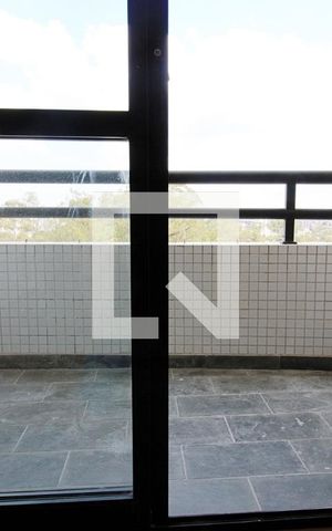 Apartamento à venda com 60m², 2 quartos e 1 vaga Apartamento à venda com 60m², 2 quartos e 1 vagaVaranda da Sala