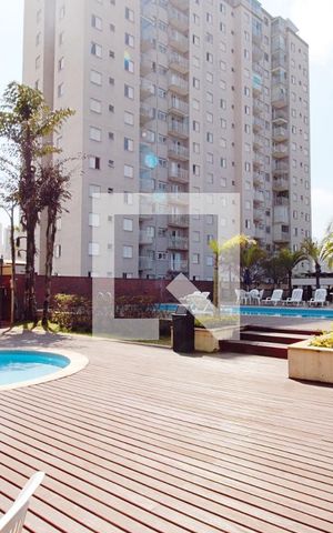 Apartamento à venda com 60m², 2 quartos e 1 vaga Apartamento à venda com 60m², 2 quartos e 1 vagaÁrea comum - Piscina