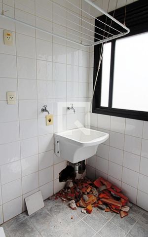 Apartamento à venda com 60m², 2 quartos e 1 vaga Apartamento à venda com 60m², 2 quartos e 1 vagaÁrea de Serviço