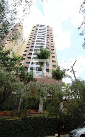 Apartamento à venda com 60m², 2 quartos e 1 vaga Apartamento à venda com 60m², 2 quartos e 1 vagaFachada