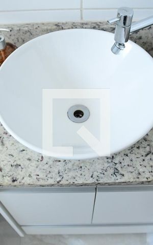 Apartamento para alugar com 57m², 2 quartos e 1 vagaBanheiro