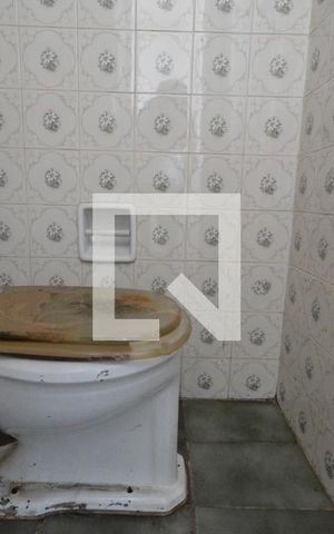 Apartamento para alugar com 80m², 2 quartos e sem vagaBanheiro de serviço