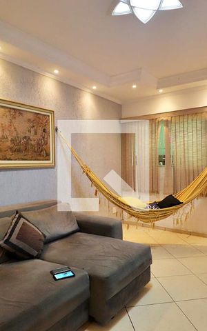 Casa à venda com 234m², 3 quartos e 3 vagasSala
