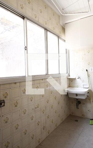 Apartamento à venda com 73m², 2 quartos e 1 vagaÁrea de Serviço