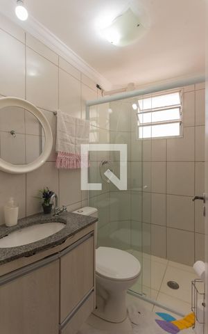 Apartamento à venda com 63m², 3 quartos e 2 vagas Apartamento à venda com 63m², 3 quartos e 2 vagasBanheiro