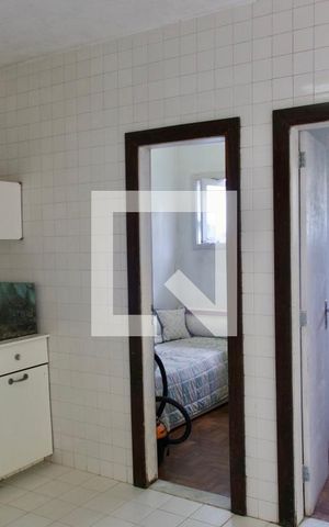 Casa à venda com 436m², 5 quartos e 2 vagas Casa à venda com 436m², 5 quartos e 2 vagasÁrea de serviço