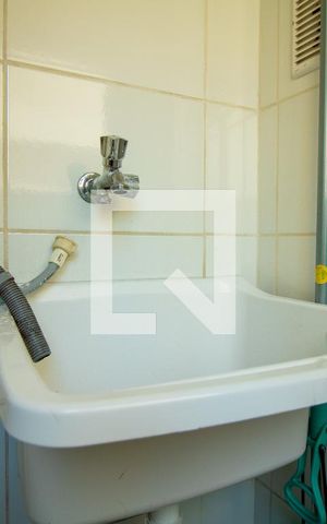 Apartamento para alugar com 45m², 2 quartos e 1 vaga Apartamento para alugar com 45m², 2 quartos e 1 vagaÁrea de Serviço