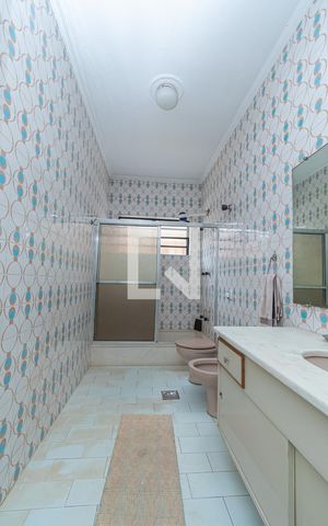 Casa à venda com 440m², 4 quartos e 5 vagas Casa à venda com 440m², 4 quartos e 5 vagasQuarto 1