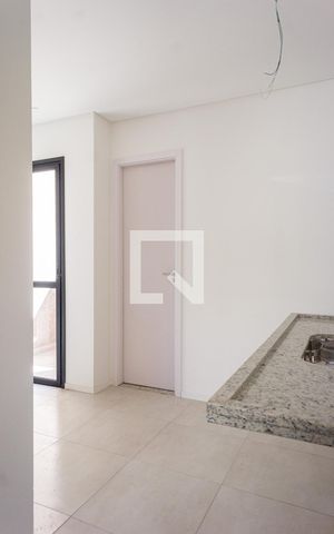 Apartamento à venda com 43m², 2 quartos e sem vaga Apartamento à venda com 43m², 2 quartos e sem vagaCozinha e Área de Serviço