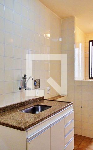 Apartamento à venda com 70m², 2 quartos e 1 vaga Apartamento à venda com 70m², 2 quartos e 1 vagaCozinha