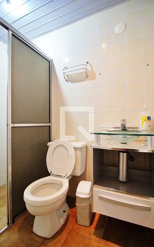 Apartamento à venda com 70m², 2 quartos e 1 vaga Apartamento à venda com 70m², 2 quartos e 1 vagaBanheiro