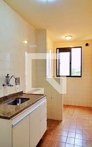 Apartamento à venda com 70m², 2 quartos e 1 vaga Apartamento à venda com 70m², 2 quartos e 1 vagaCozinha