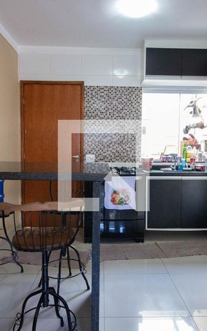 Casa de condomínio para alugar com 58m², 2 quartos e 1 vagaDetalhe cozinha