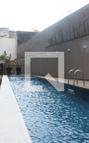 Studio à venda com 29m², 1 quarto e sem vagaÁrea comum - Piscina