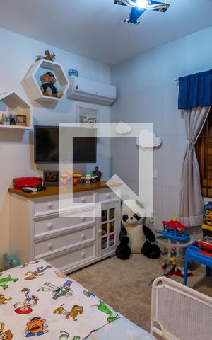 Casa de condomínio à venda com 150m², 3 quartos e 2 vagas Casa de condomínio à venda com 150m², 3 quartos e 2 vagasSuíte 1