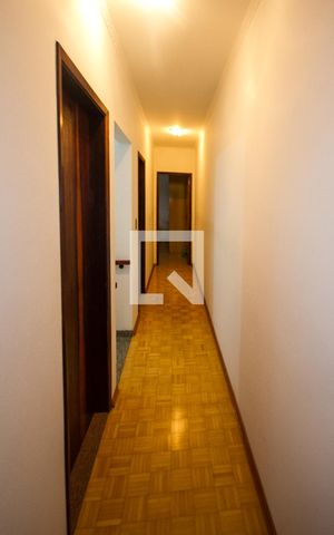 Casa à venda com 207m², 3 quartos e 2 vagasCorredor