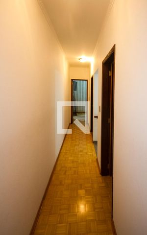 Casa à venda com 207m², 3 quartos e 2 vagasCorredor