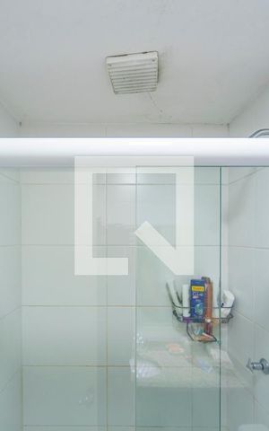 Apartamento à venda com 117m², 2 quartos e 1 vaga Apartamento à venda com 117m², 2 quartos e 1 vagaBanheiro