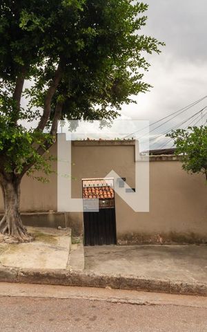 Casa à venda com 360m², 4 quartos e 1 vaga Casa à venda com 360m², 4 quartos e 1 vagaVista da Rua
