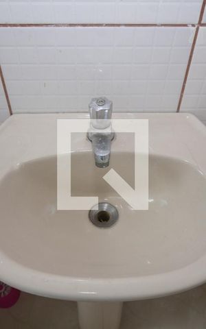Apartamento para alugar com 80m², 2 quartos e sem vagaBanheiro