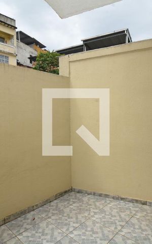 Apartamento para alugar com 80m², 2 quartos e sem vagaÁrea de Serviço
