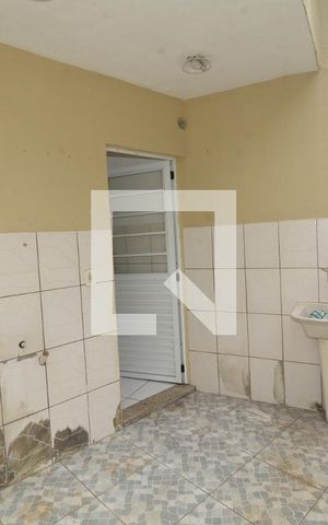 Apartamento para alugar com 80m², 2 quartos e sem vagaÁrea de Serviço