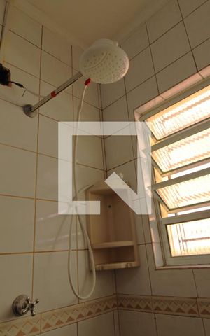 Casa à venda com 200m², 8 quartos e 1 vagaChuveiro banheiro comum