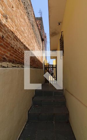 Casa à venda com 200m², 8 quartos e 1 vagaQuintal lateral