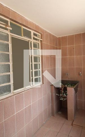 Casa à venda com 200m², 8 quartos e 1 vagaLavanderia