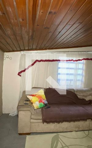 Casa à venda com 70m², 3 quartos e 1 vagaSala