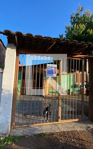 Casa à venda com 70m², 3 quartos e 1 vagaFachada