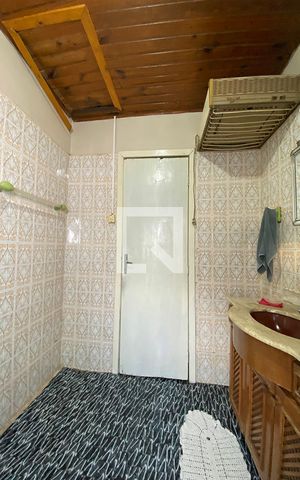 Casa à venda com 70m², 3 quartos e 1 vagaBanheiro